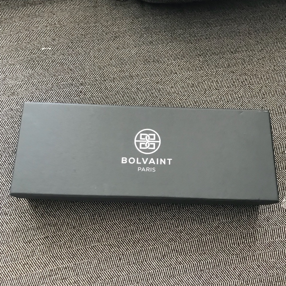 Bolvaint Nu’utea Mother-of-Pearl Ladies’ Watch